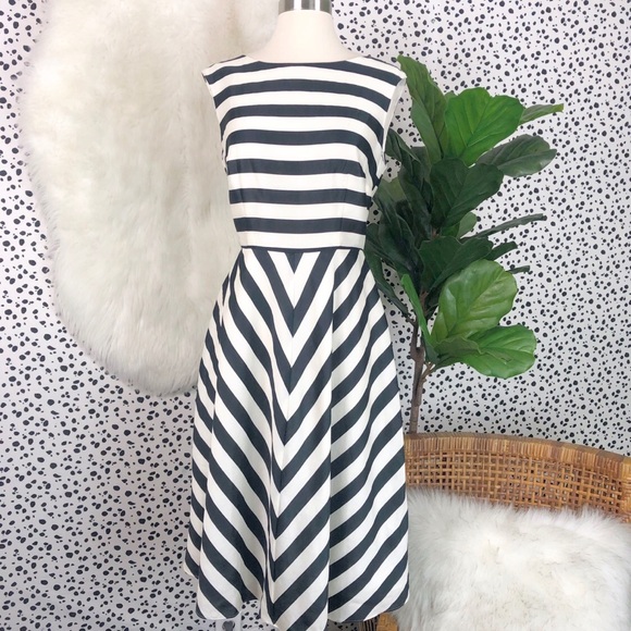 Boden Dresses & Skirts - Boden | Striped Chevron Cotton Midi Dress 6L